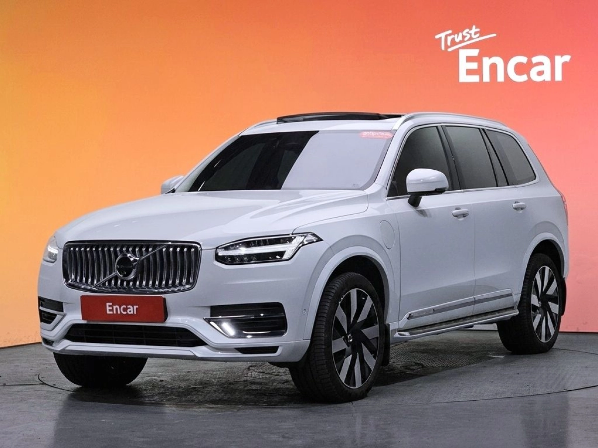 VOLVO XC90  2024