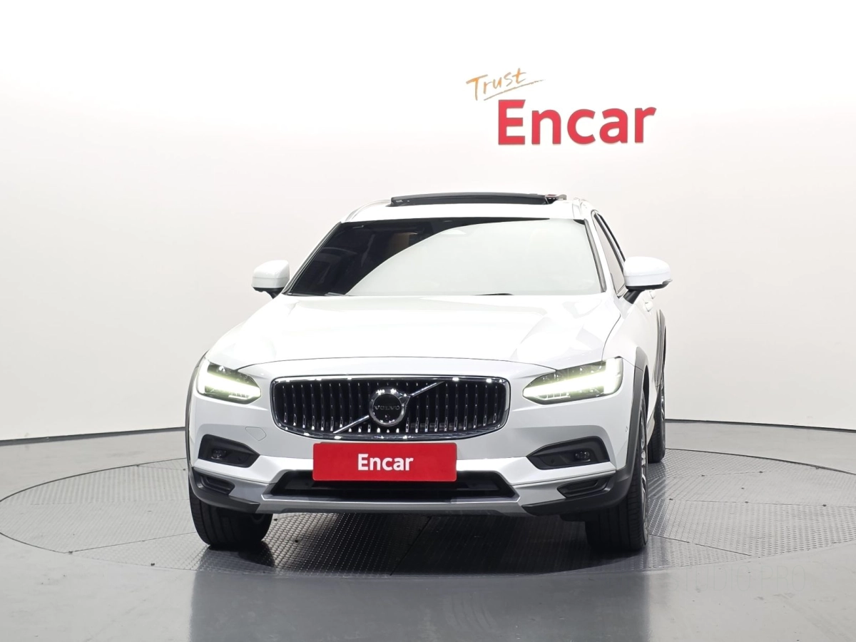 VOLVO V90 CROSS COUNTRY