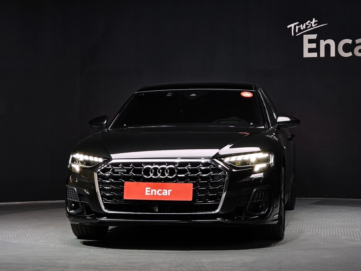 AUDI A8 D5