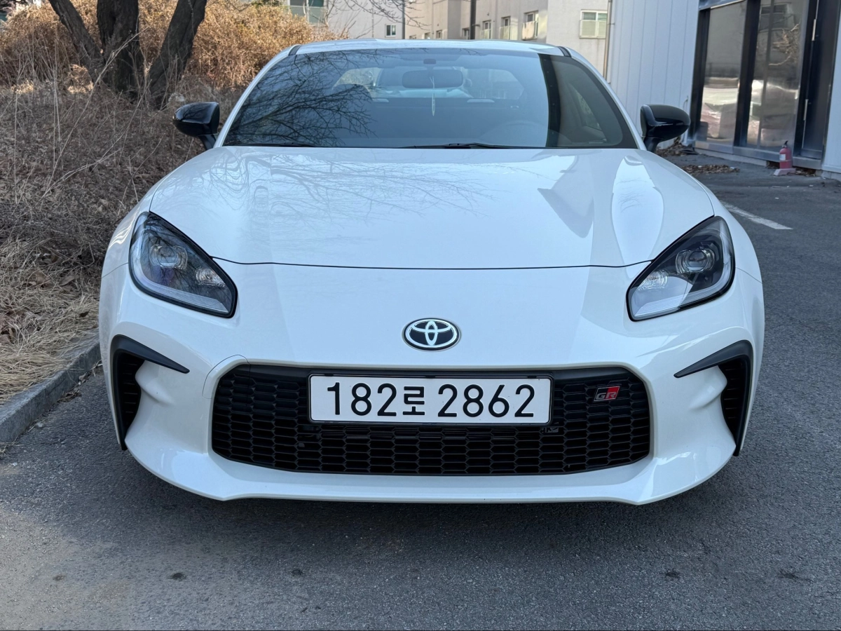 TOYOTA 86 GR  2025
