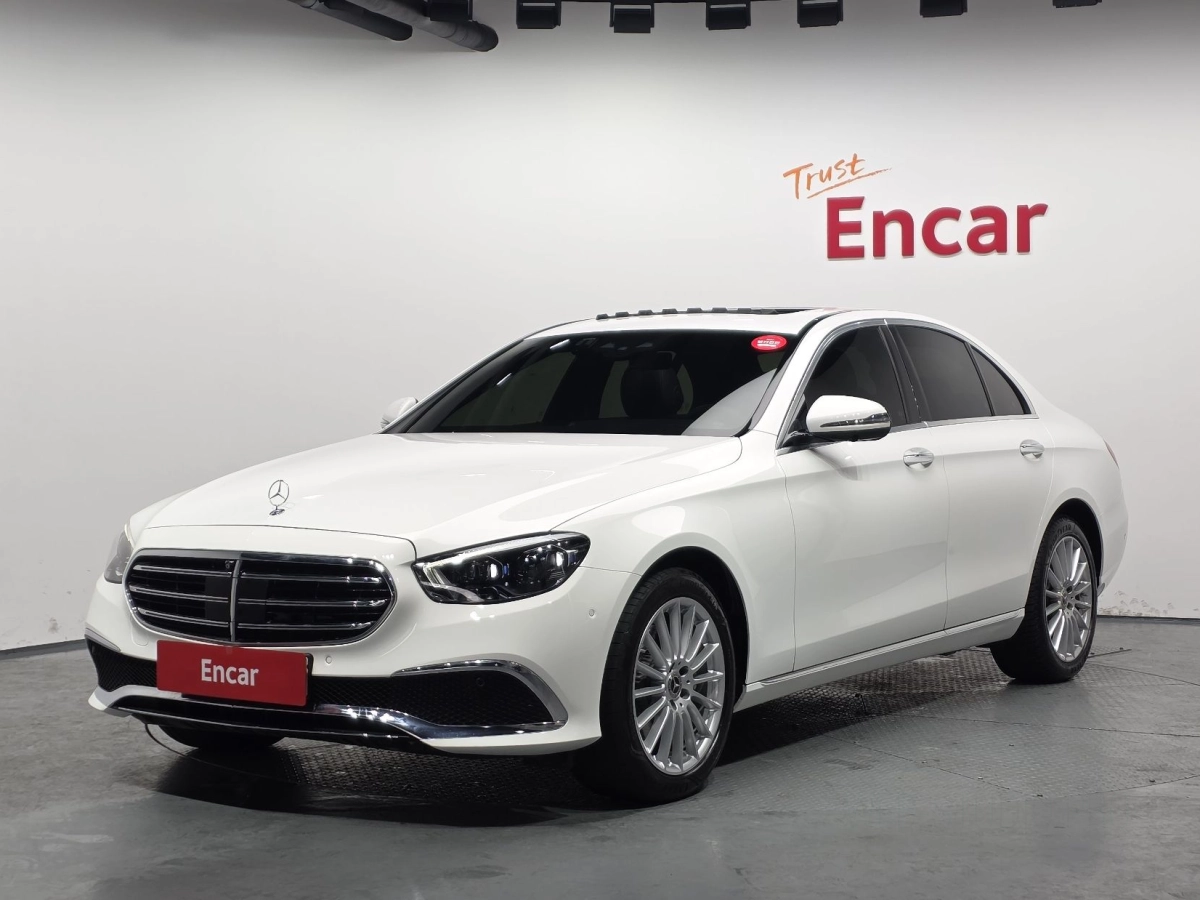 MERCEDES BENZ E-CLASS W213 2022