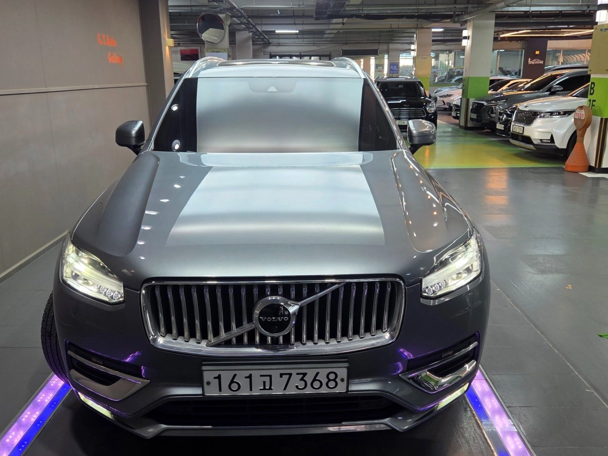 VOLVO XC90