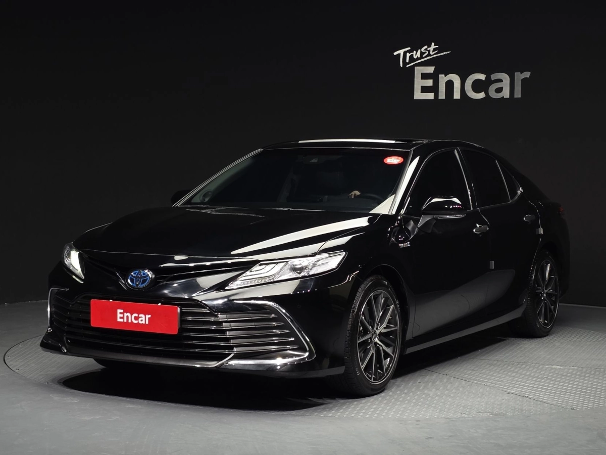 TOYOTA CAMRY XV70  2023