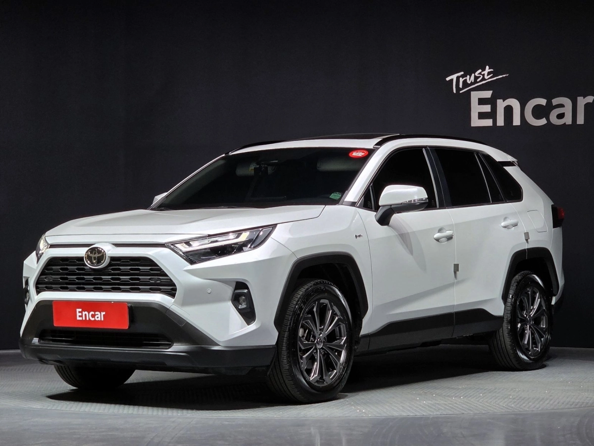 TOYOTA RAV4  2025