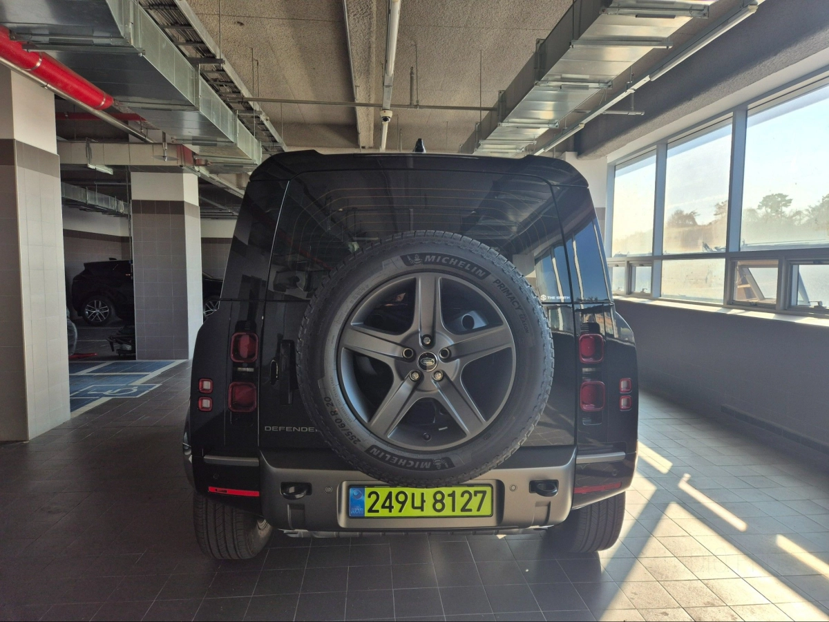 LAND ROVER DEFENDER L663