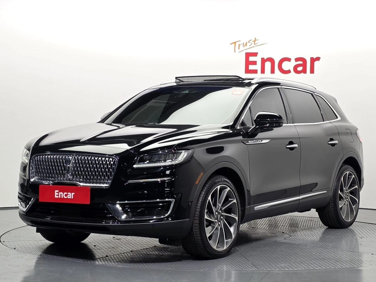 LINCOLN NAUTILUS  2020