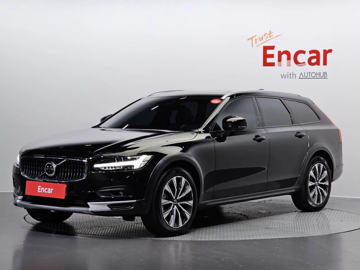 VOLVO V90 CROSS COUNTRY  2023