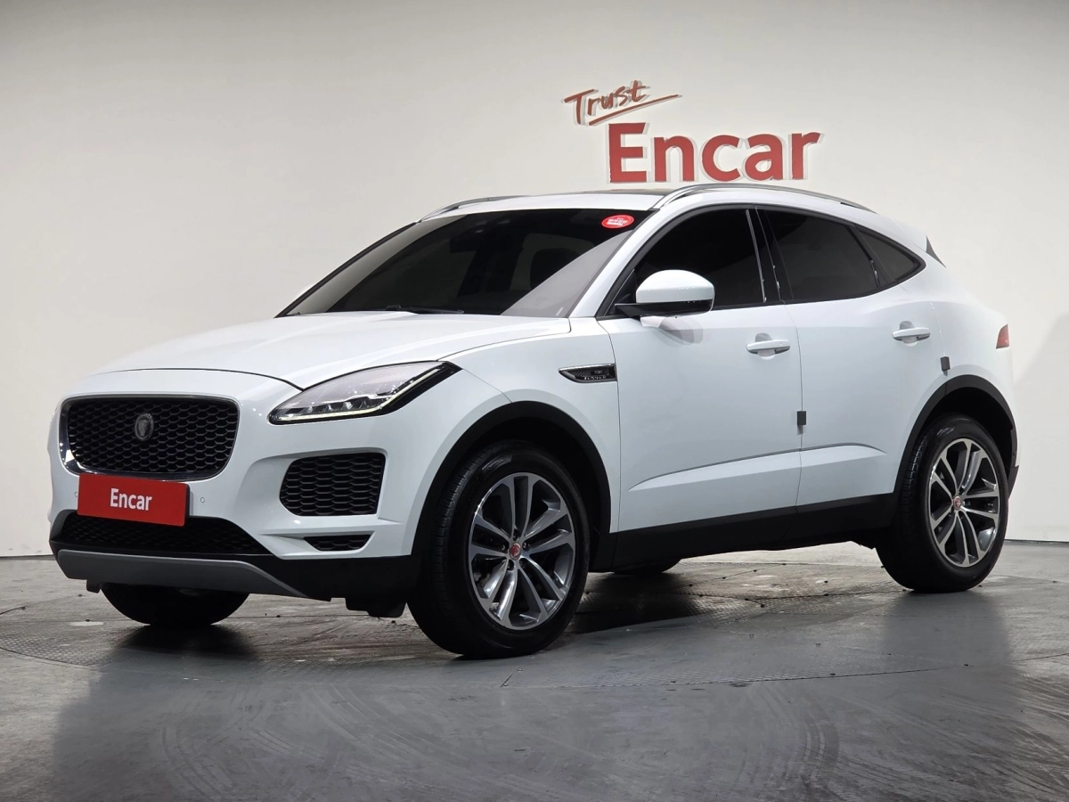 JAGUAR E-PACE  2020