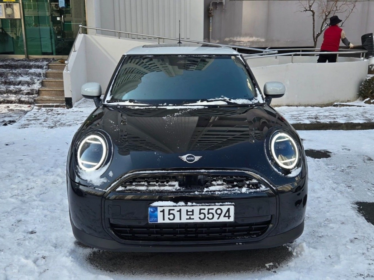 MINI COOPER C  2025
