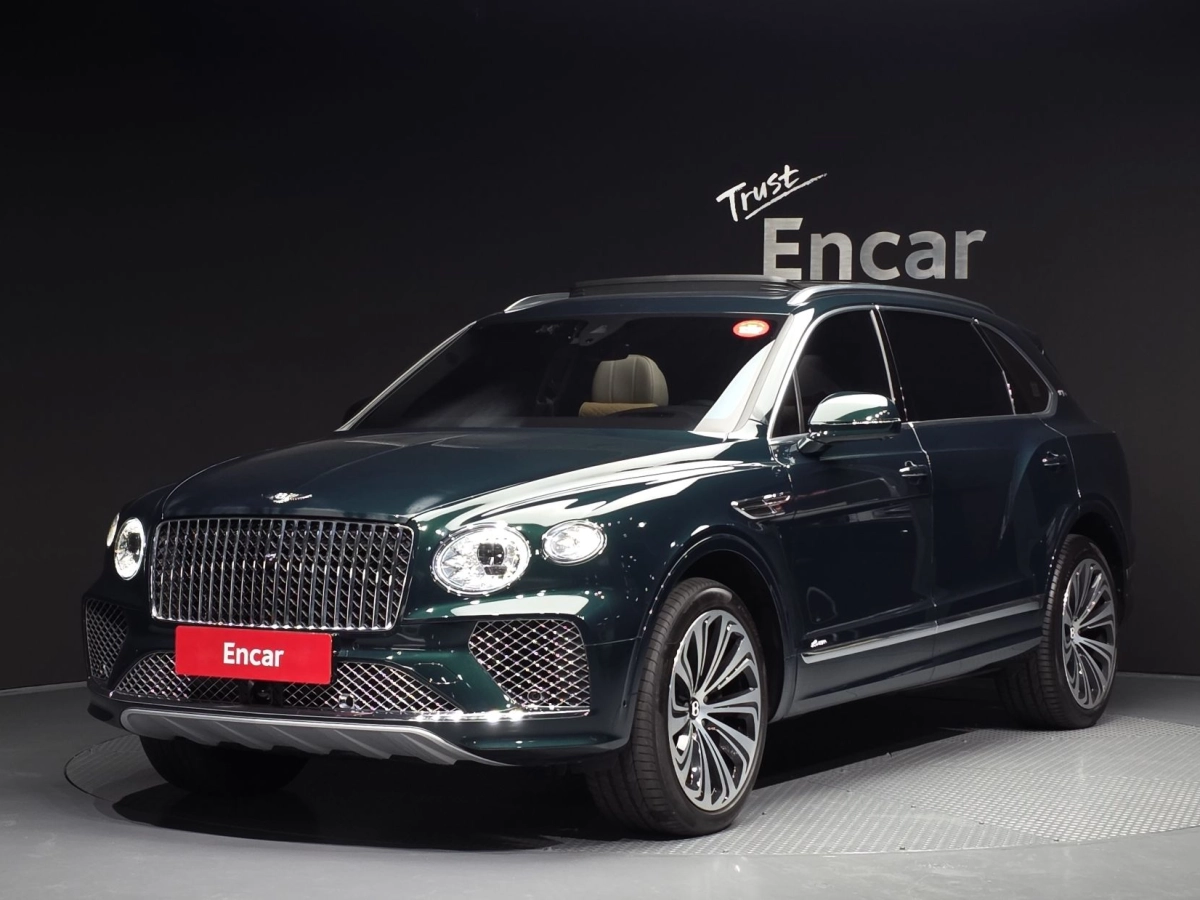 BENTLEY BENTAYGA  2024