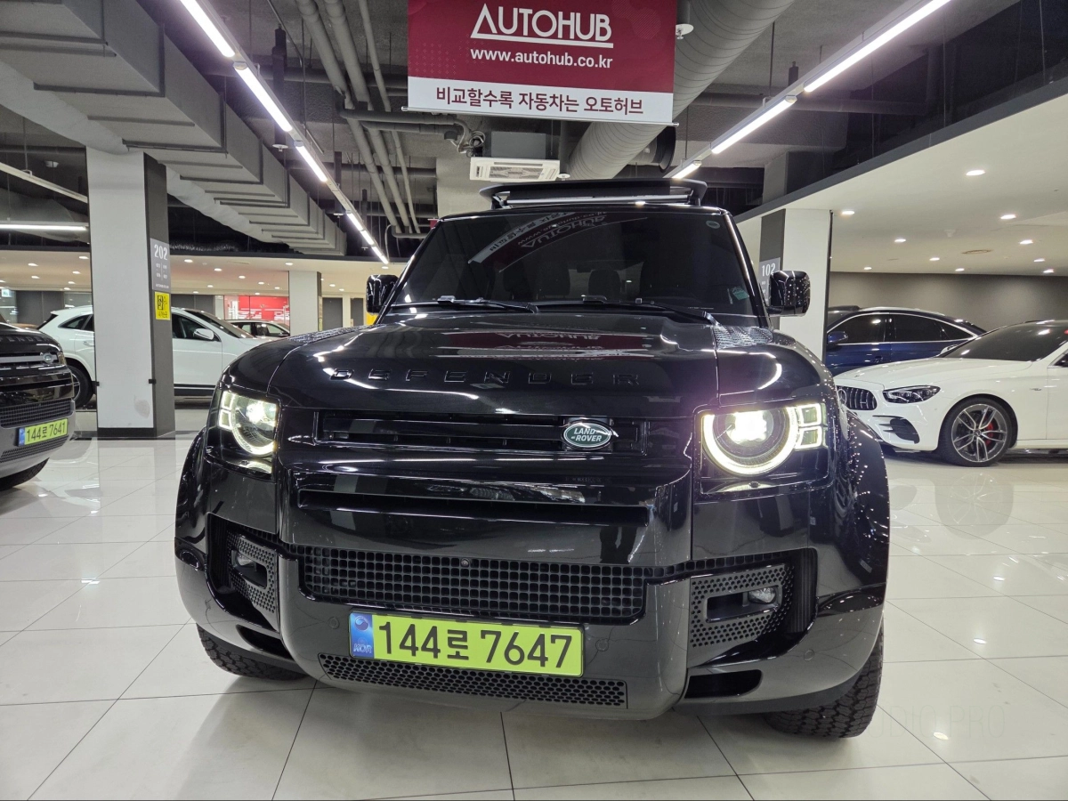 LAND ROVER DEFENDER L663  2025