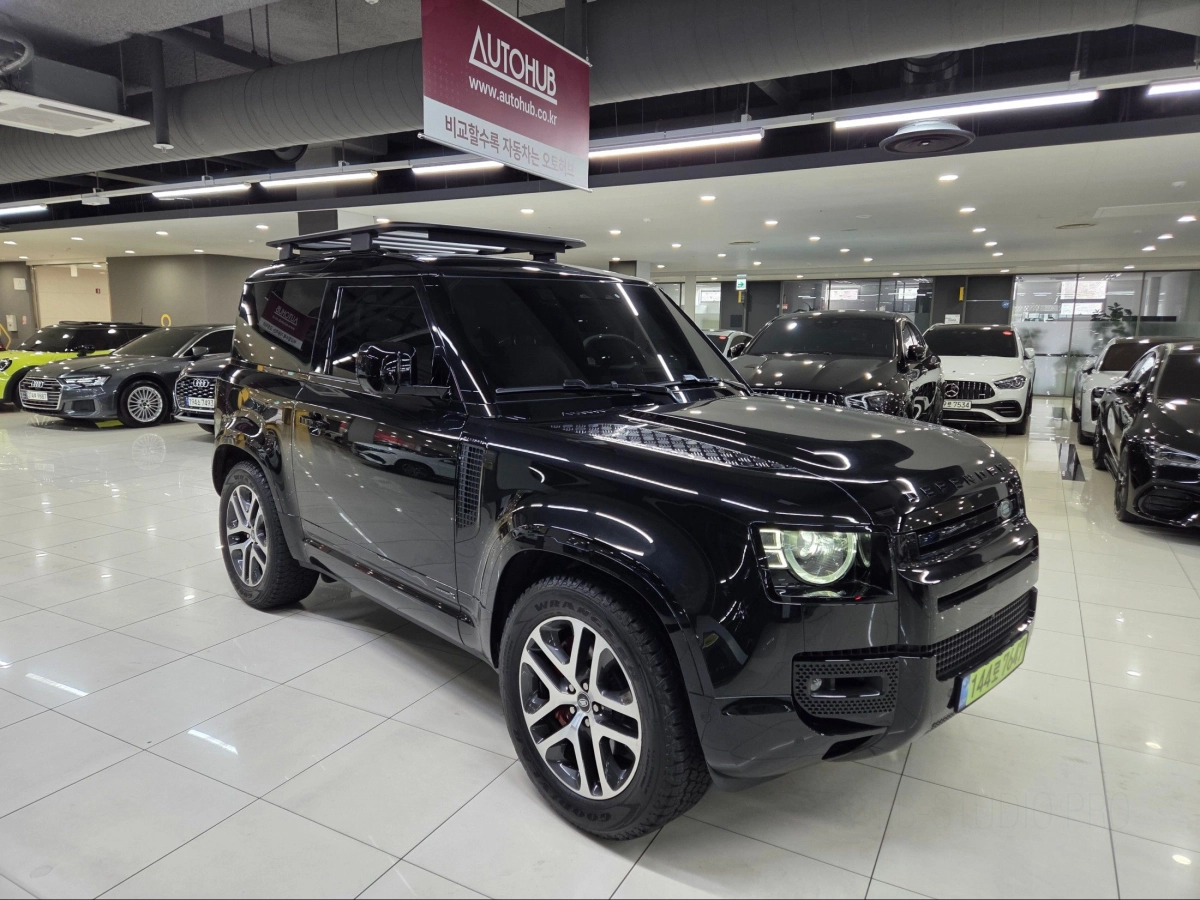 LAND ROVER DEFENDER L663