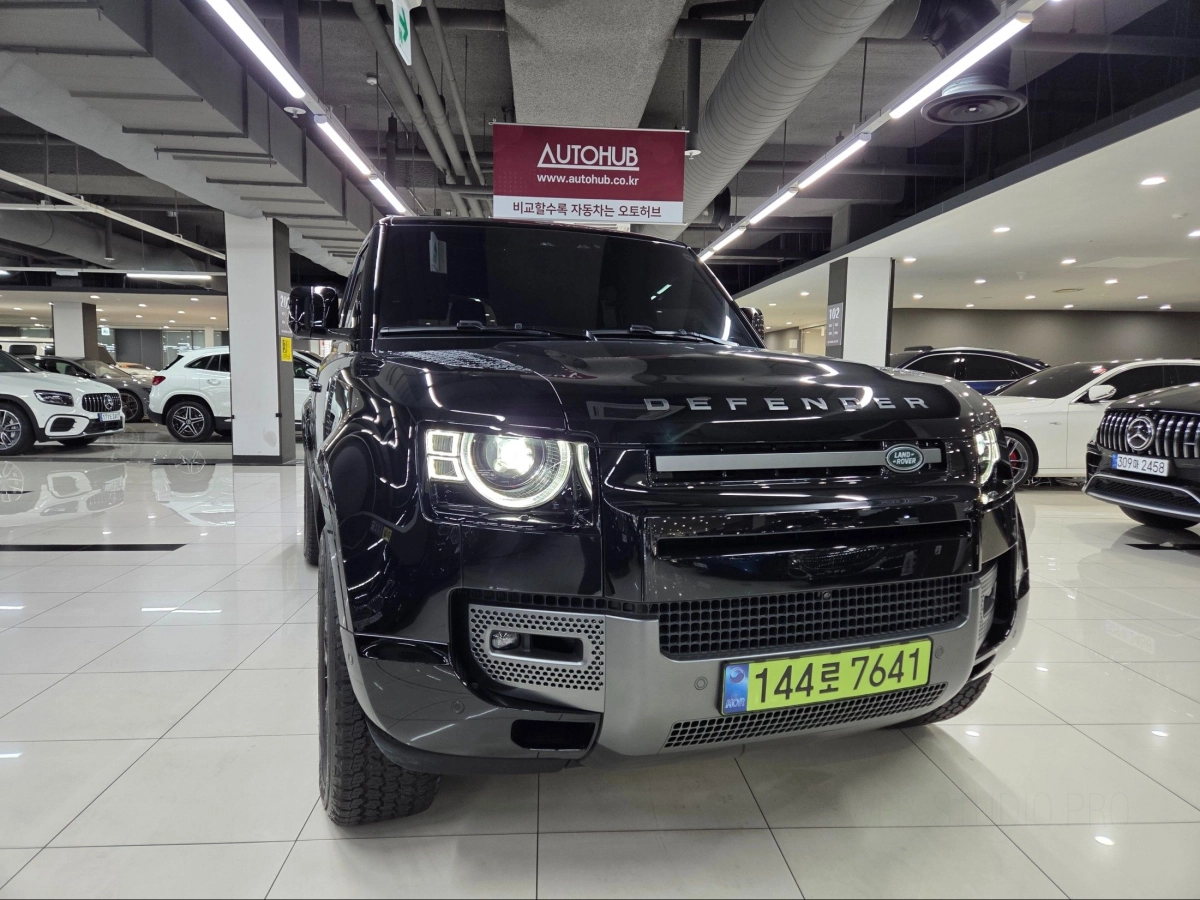 LAND ROVER DEFENDER L663  2025