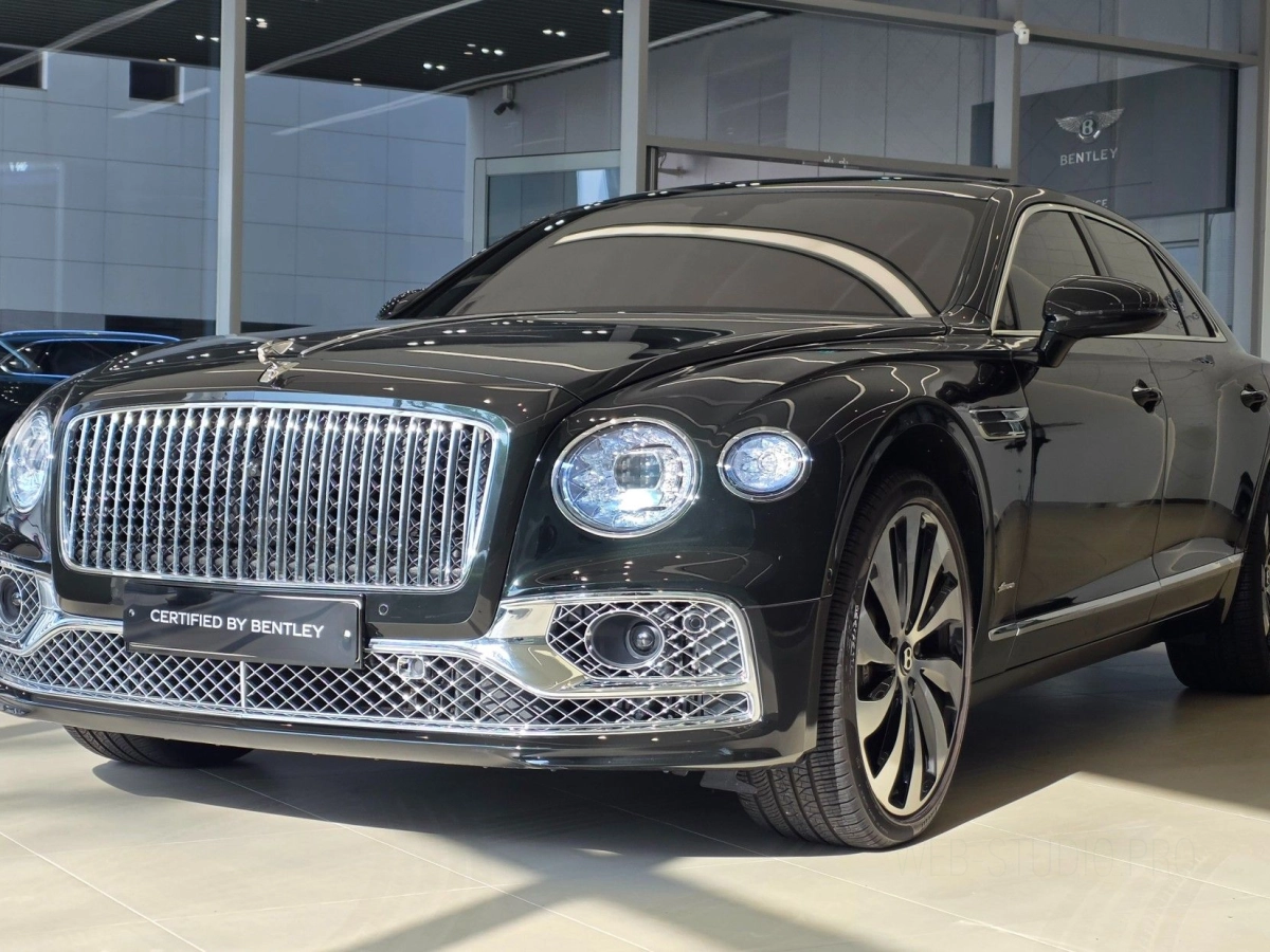 BENTLEY FLYING SPUR  2024