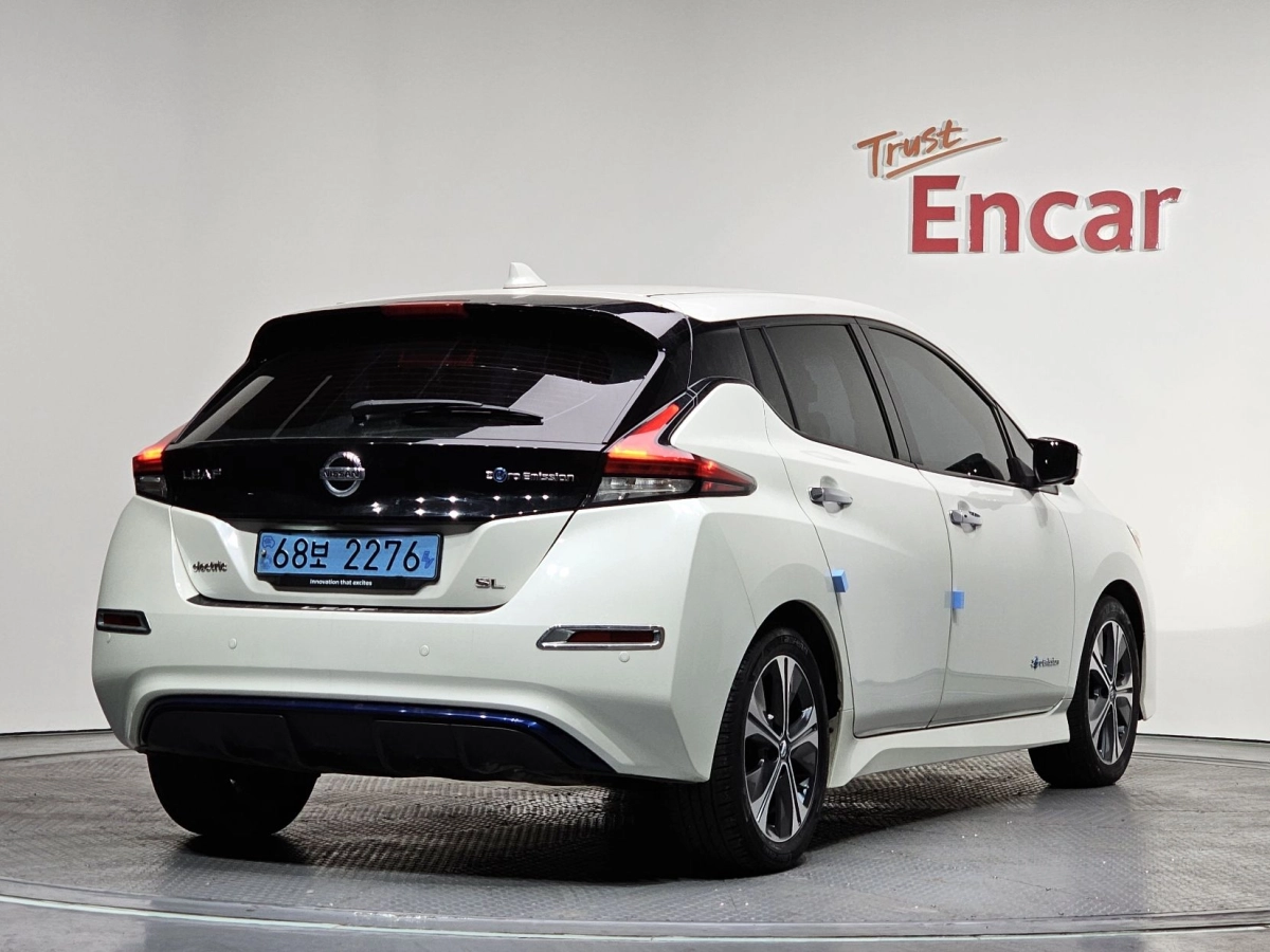 NISSAN LEAF ZE1