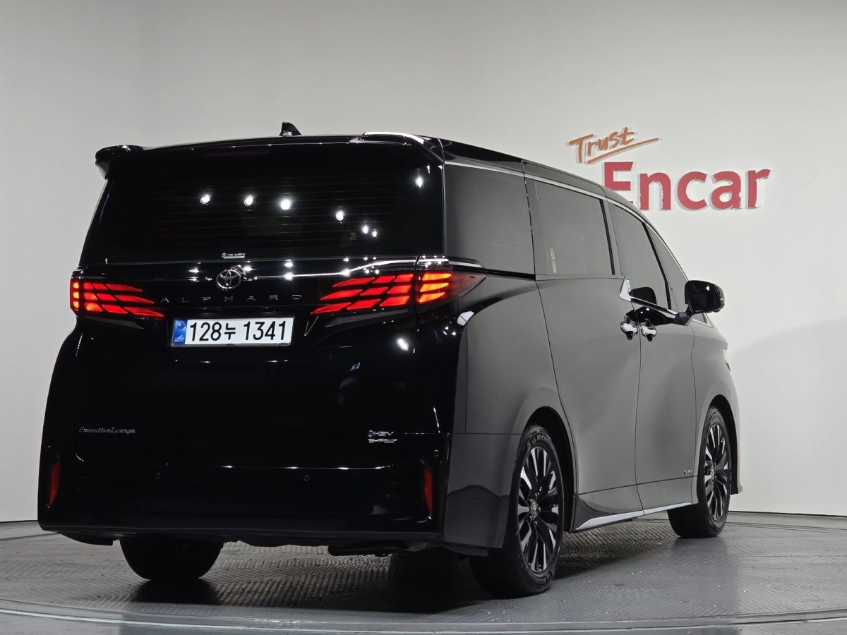 TOYOTA ALPHARD  2025