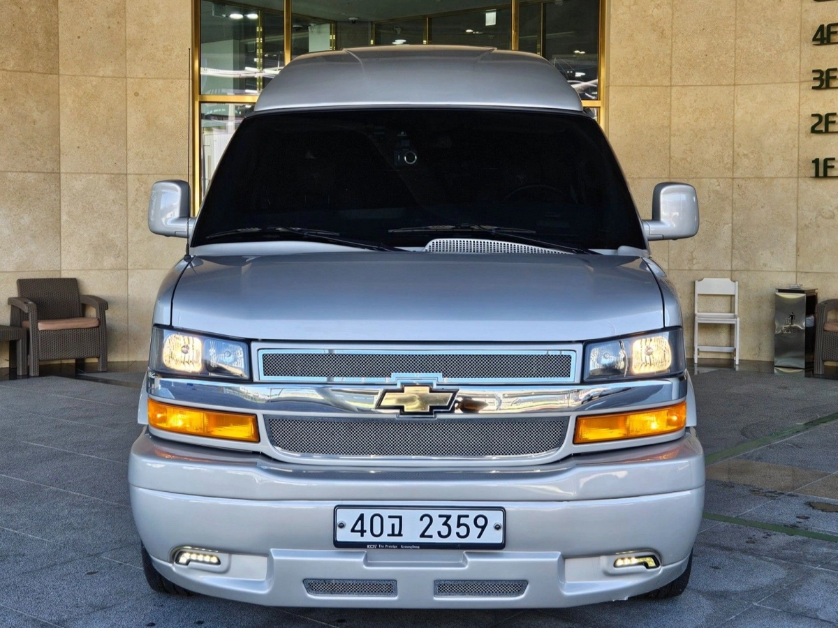 CHEVROLET EXPRESS VAN