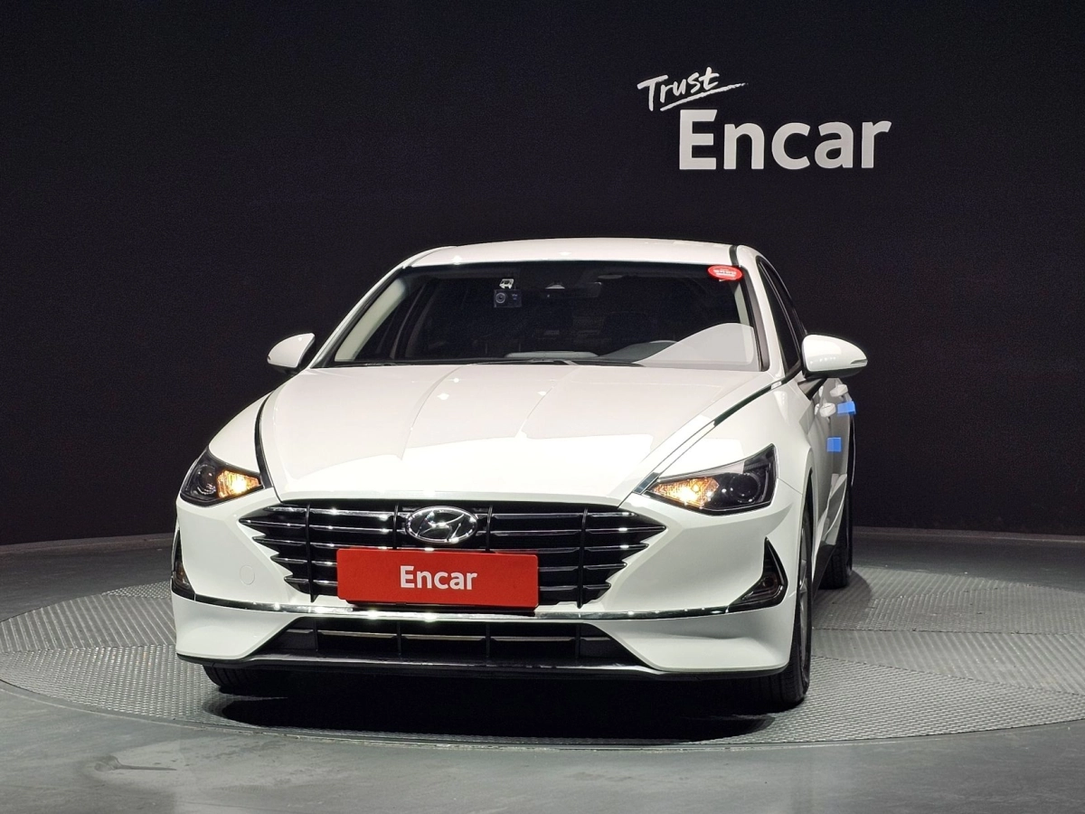HYUNDAI SONATA DN8