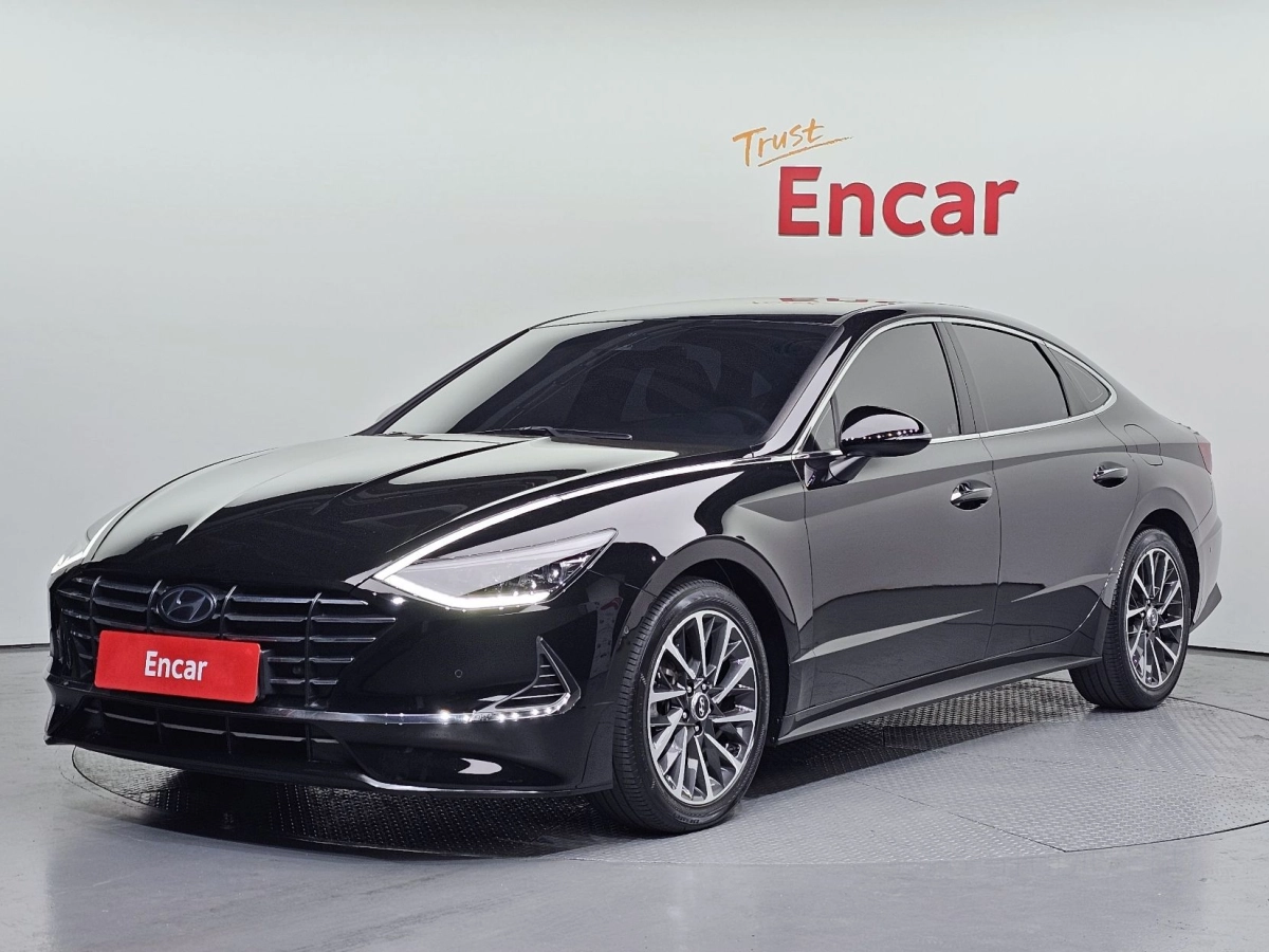 HYUNDAI SONATA DN8  2021