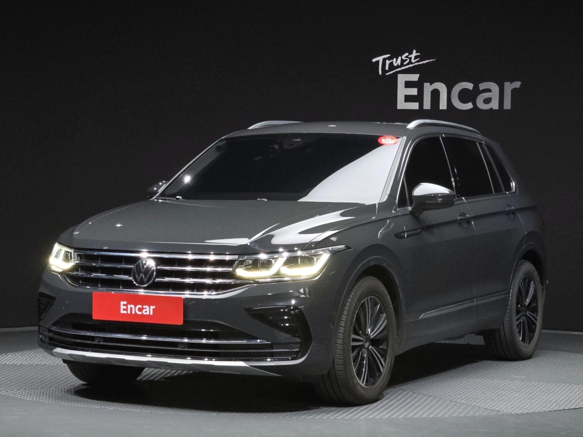 VOLKSWAGEN TIGUAN 2021