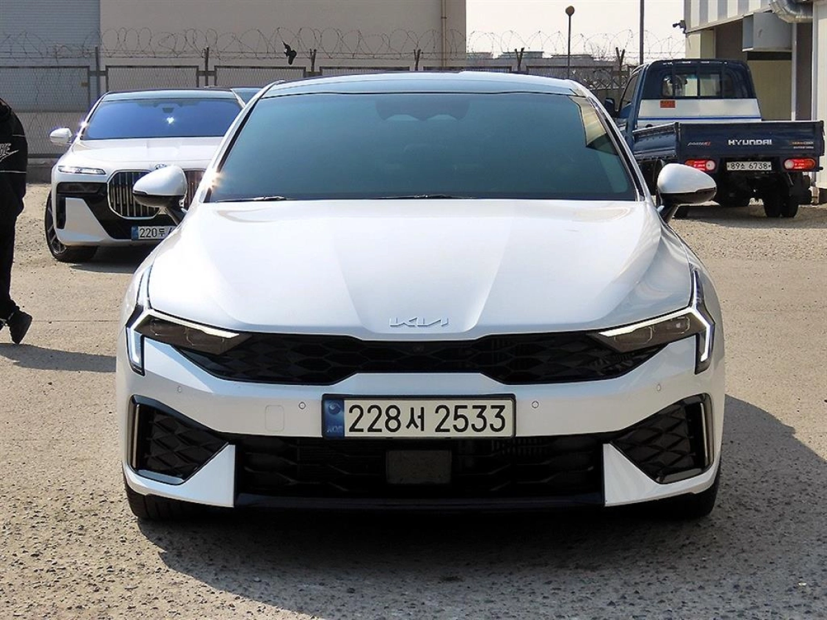 KIA K5 2023