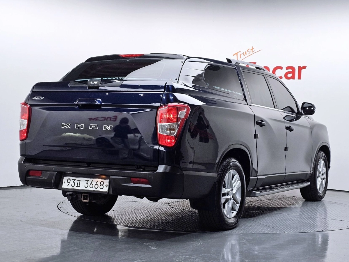 SSANGYONG REXTON SPORTS CAR