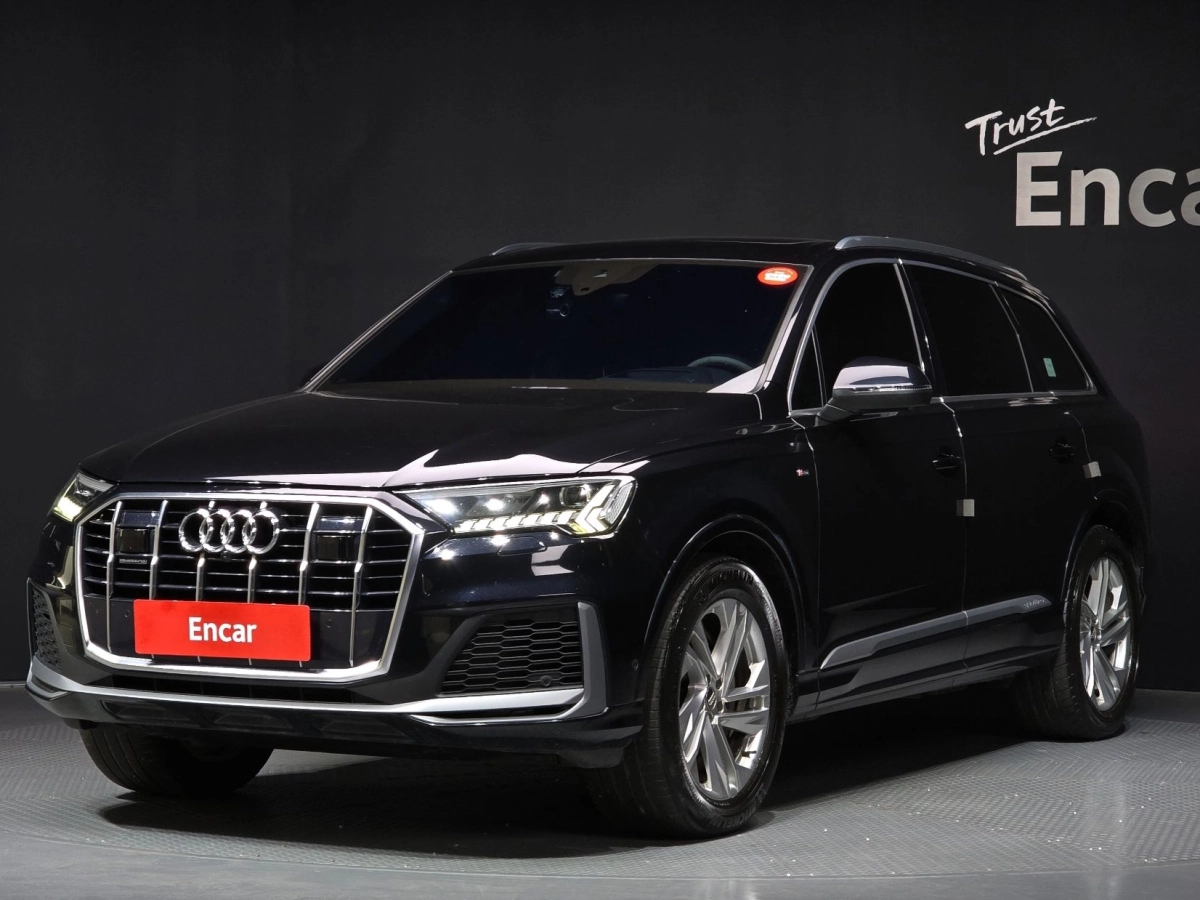 AUDI Q7 4M  2021