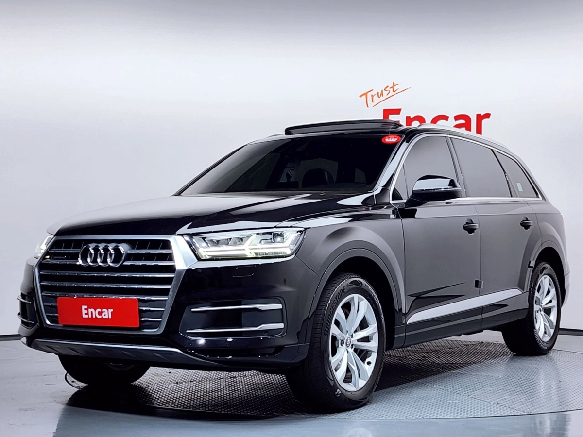 AUDI Q7 4M  2019
