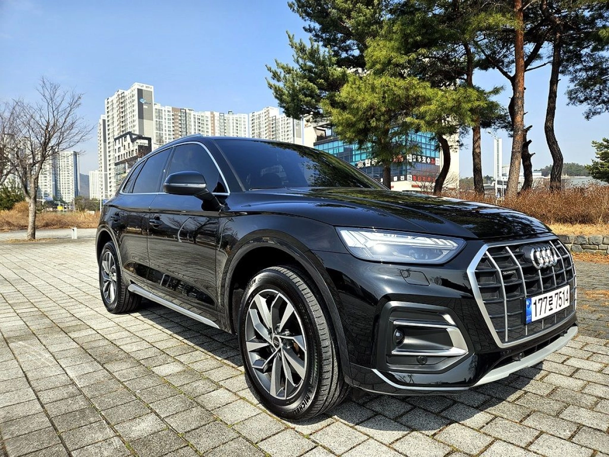 AUDI Q5 FY  2023