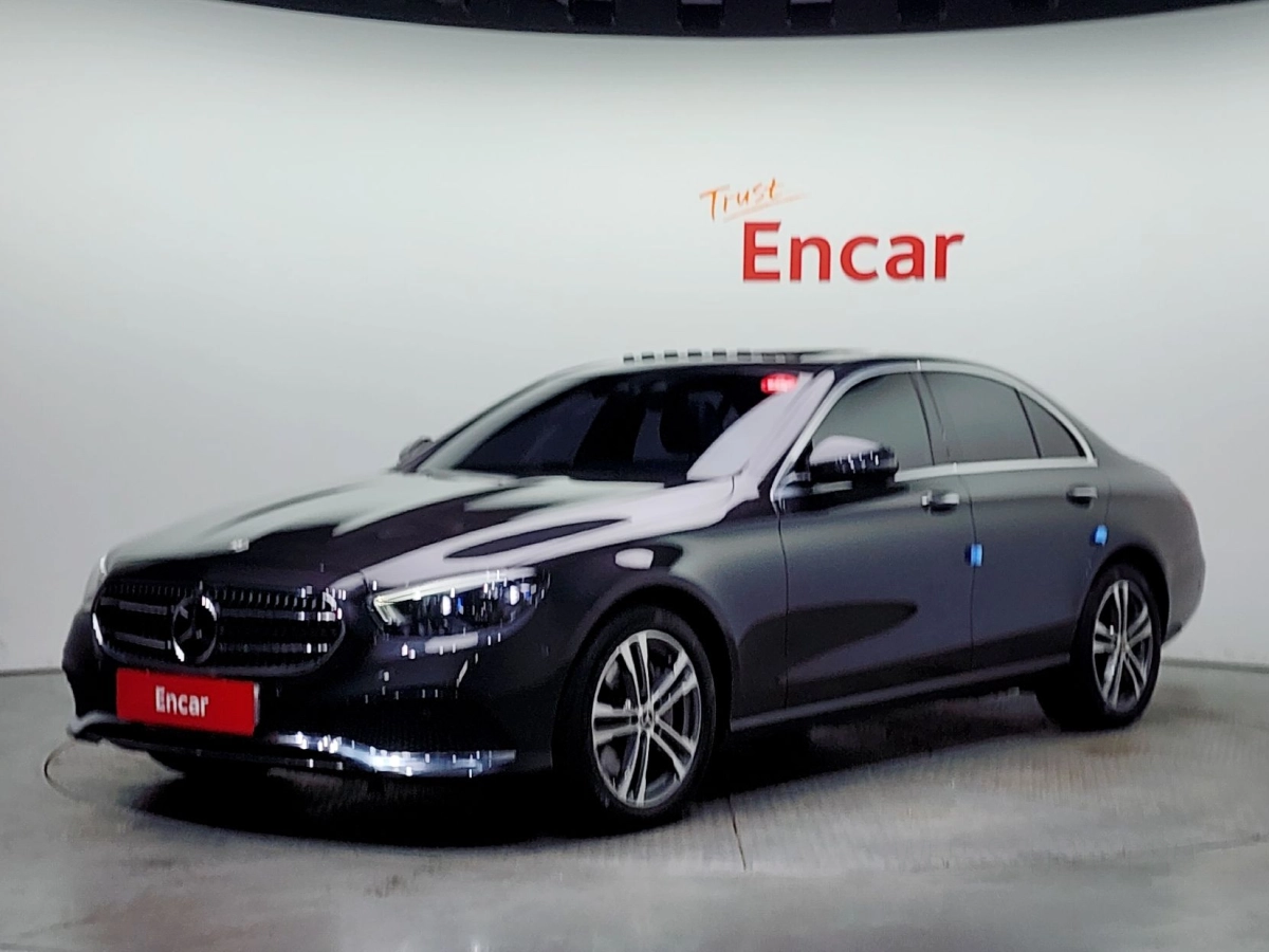 MERCEDES BENZ E-CLASS W213 2022