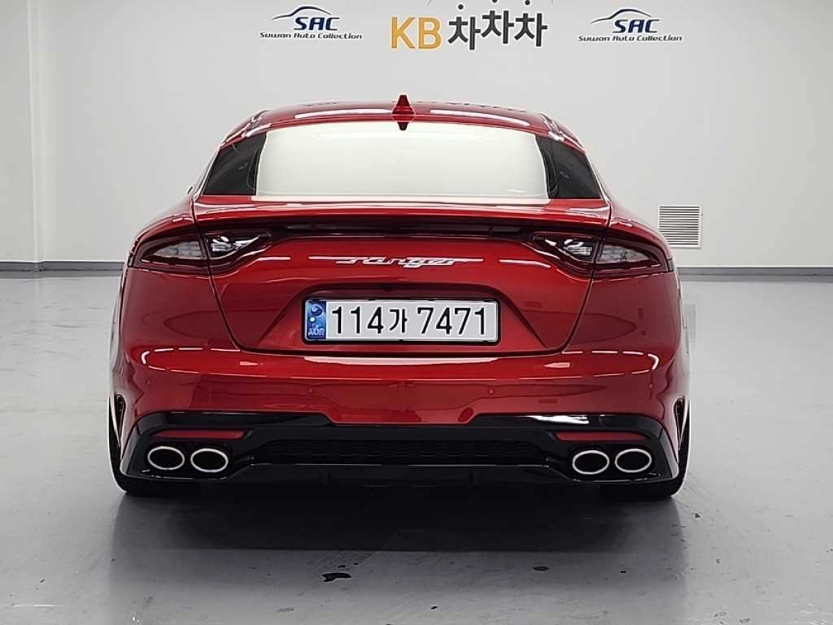 KIA STINGER