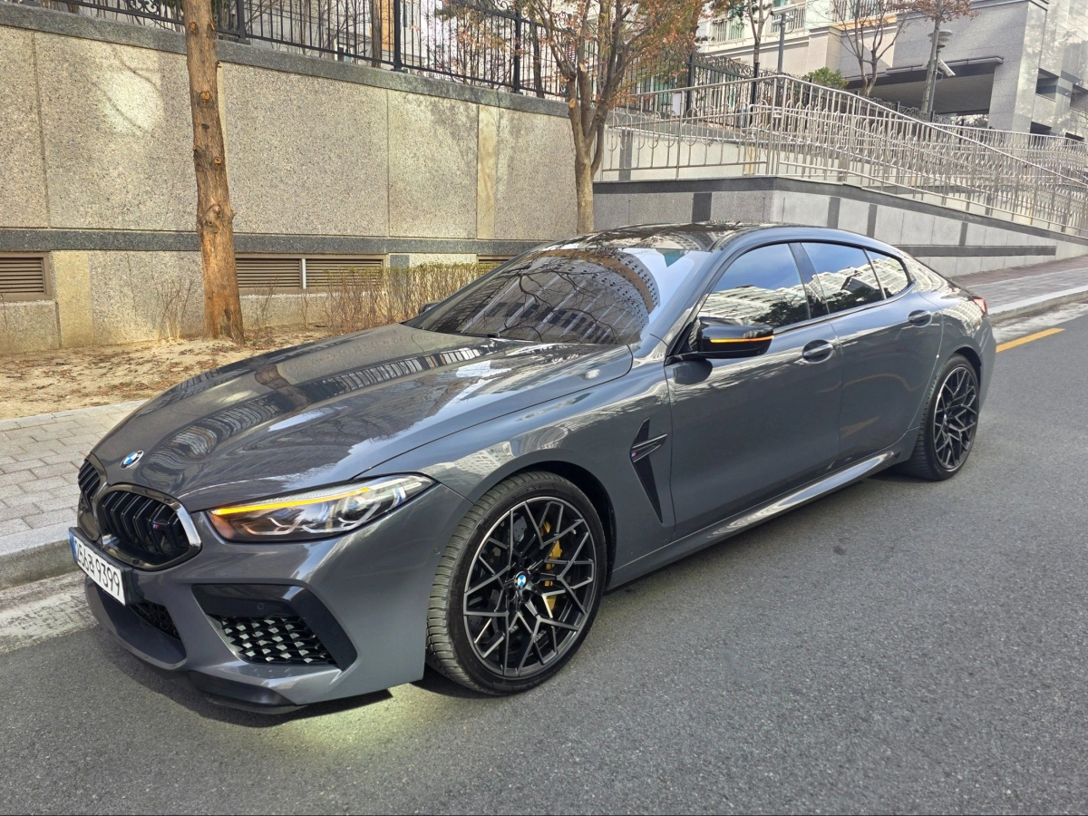 BMW M8 G15  2021