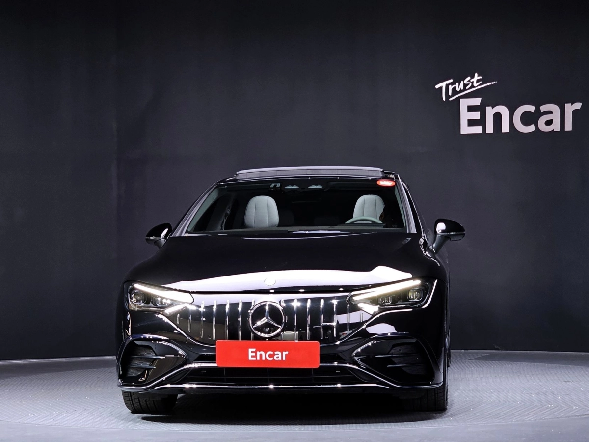 MERCEDES BENZ EQE V295