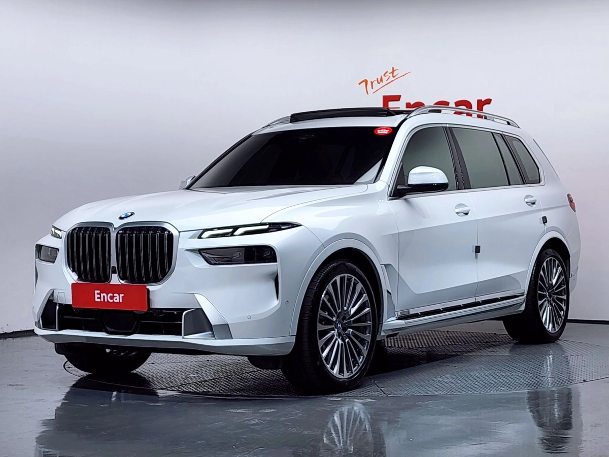 BMW X7 G07  2024