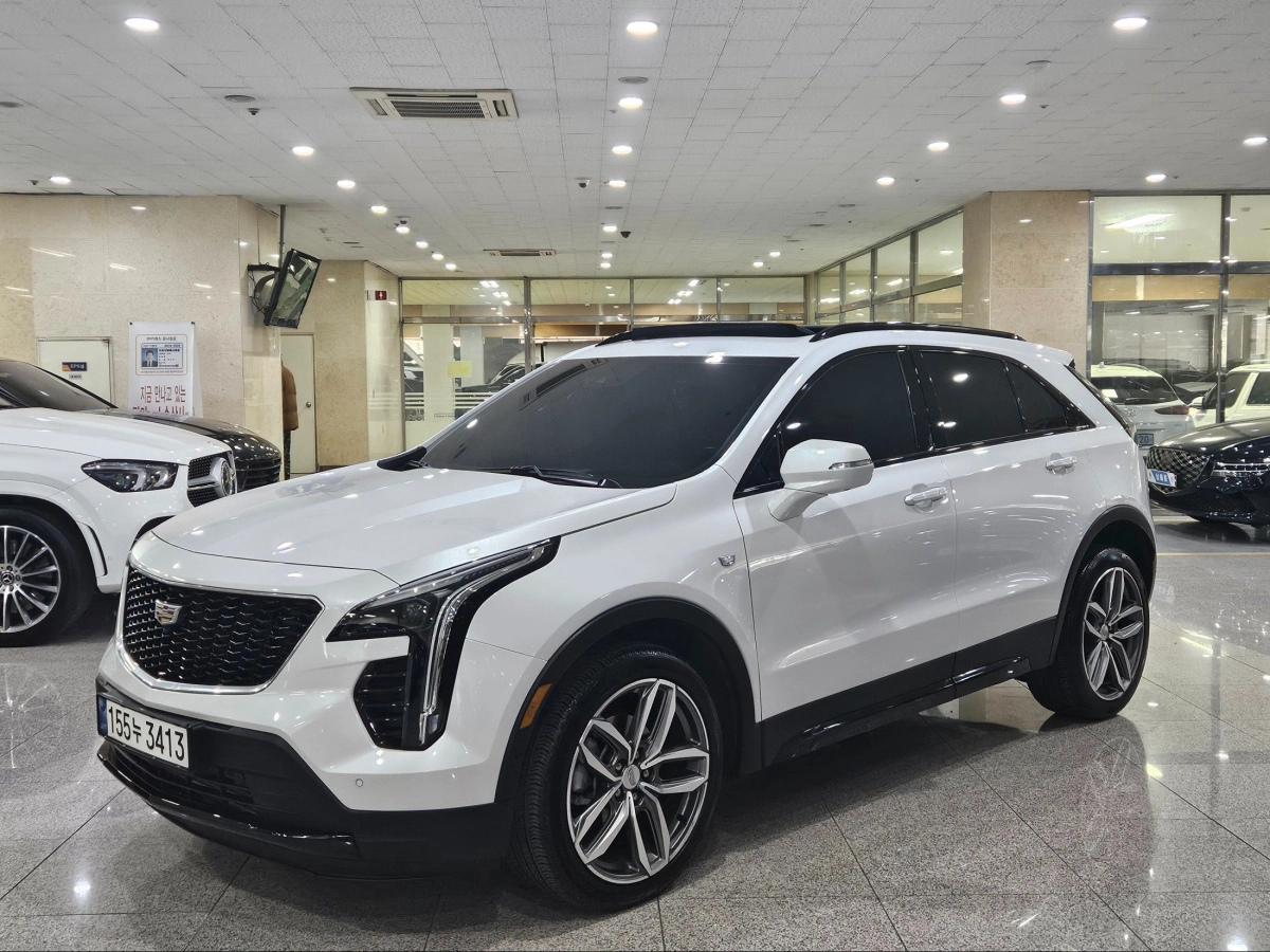 CADILLAC XT4  2023
