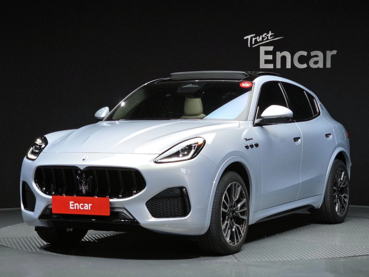 MASERATI GRECALE  2023