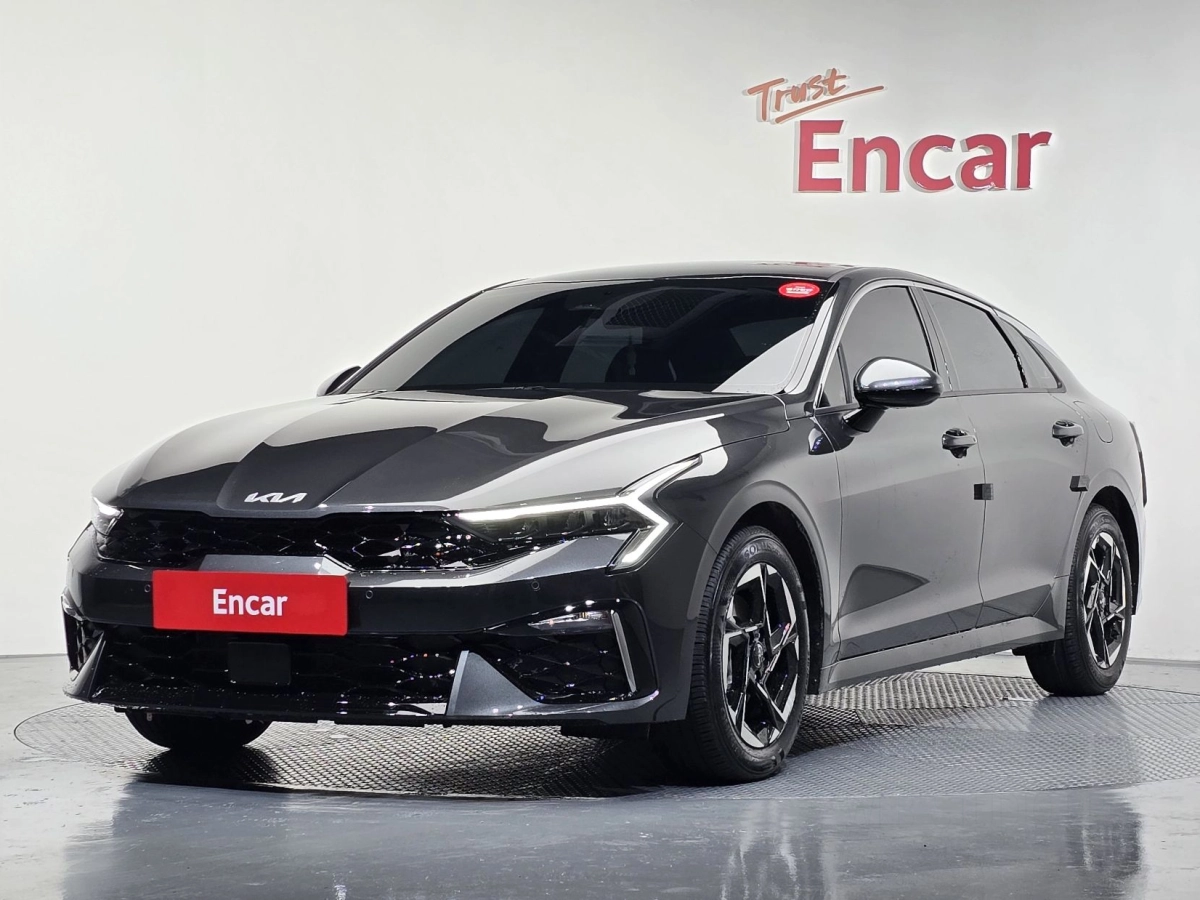 KIA K5 2025