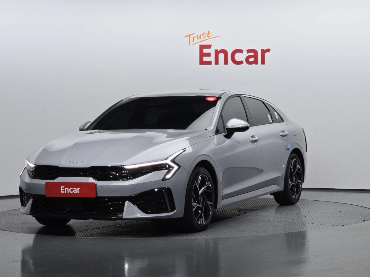 KIA K5 2025