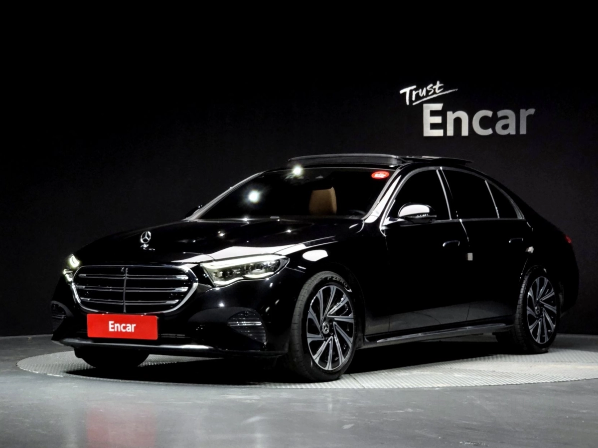 MERCEDES BENZ E-CLASS W214 2024