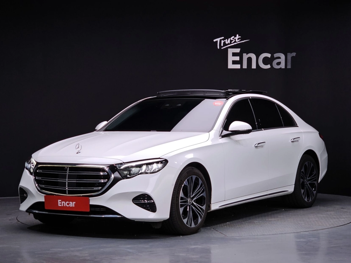 MERCEDES BENZ E-CLASS W214  2024
