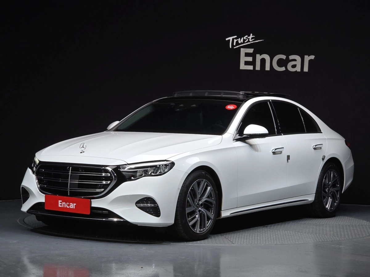 MERCEDES BENZ E-CLASS W214  2024