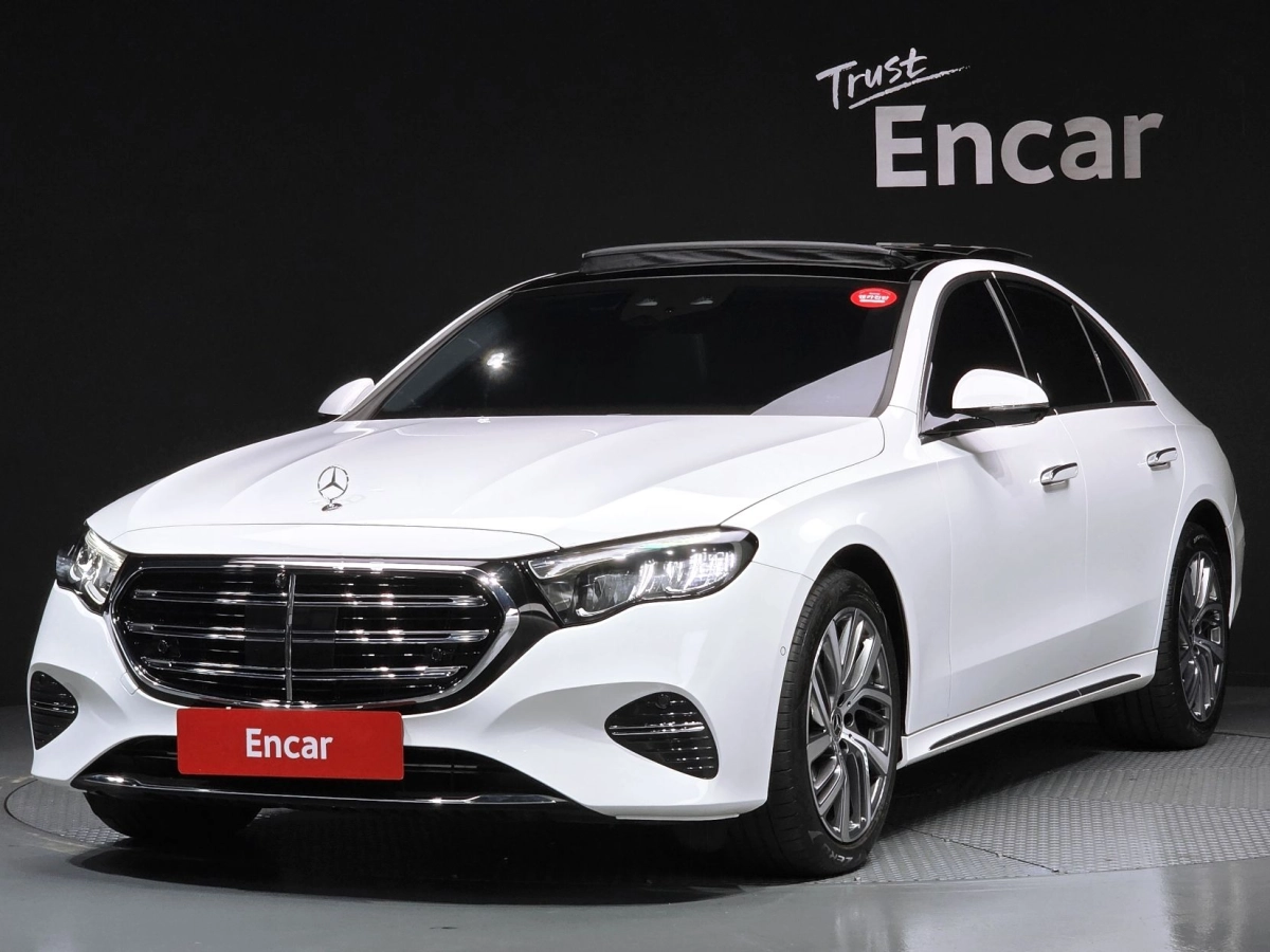 MERCEDES BENZ E-CLASS W214  2024