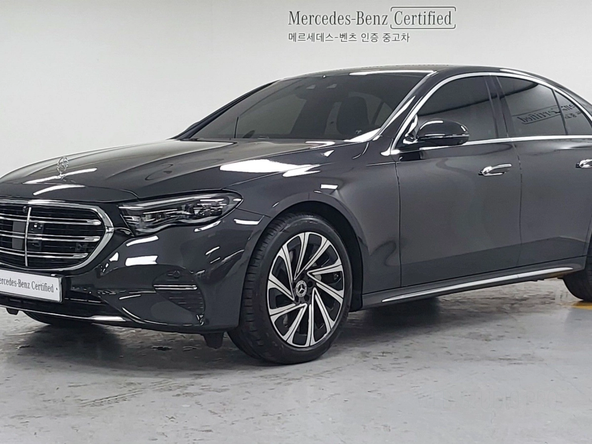 MERCEDES BENZ E-CLASS W214 2024