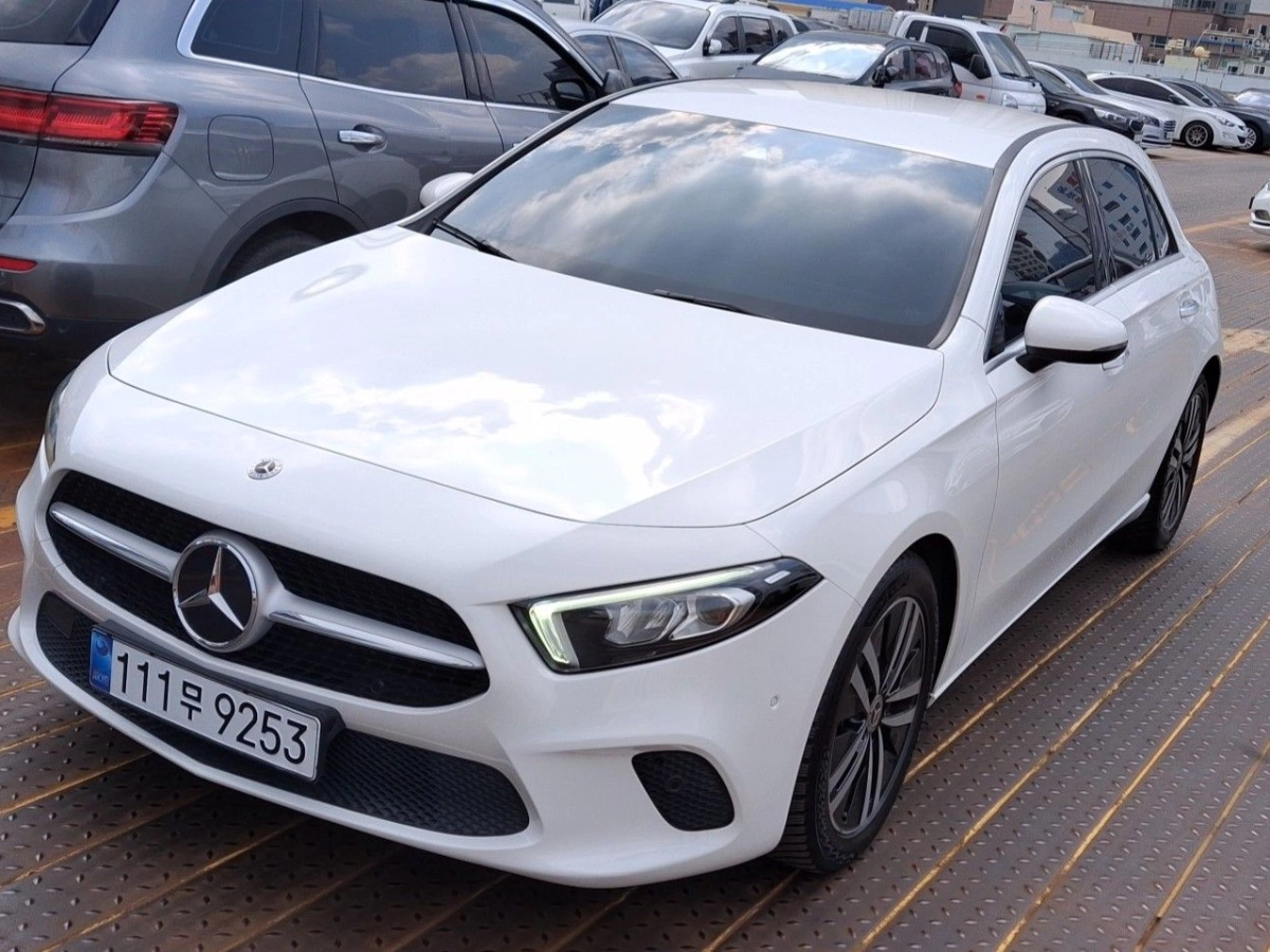MERCEDES BENZ A-CLASS W177  2022