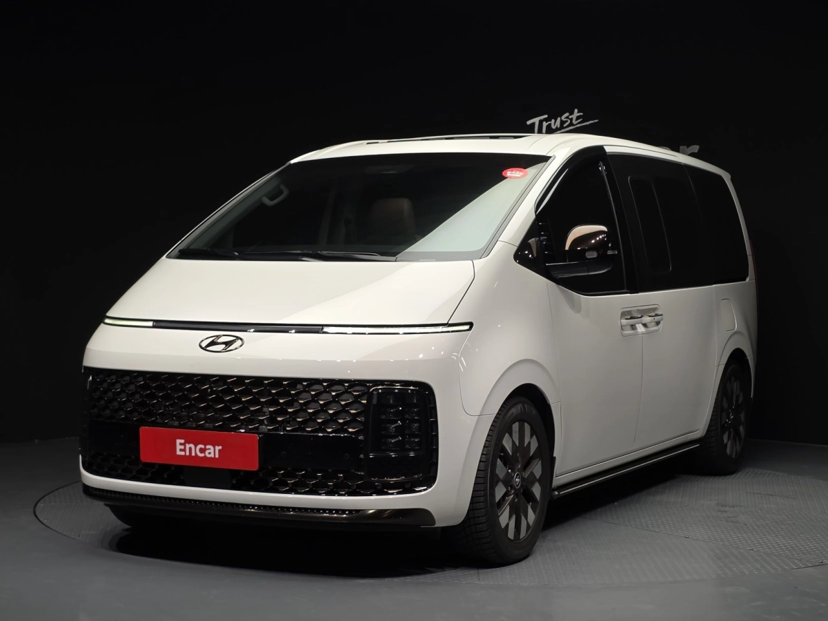 HYUNDAI STARIA 2021
