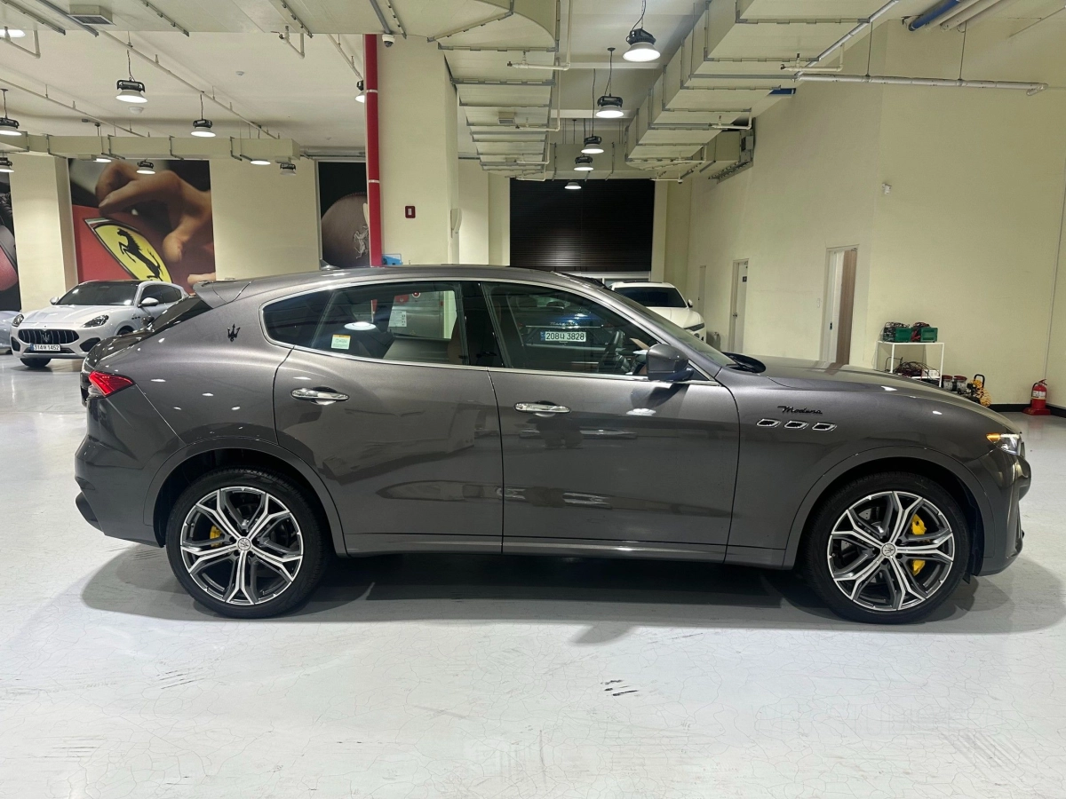 MASERATI LEVANTE