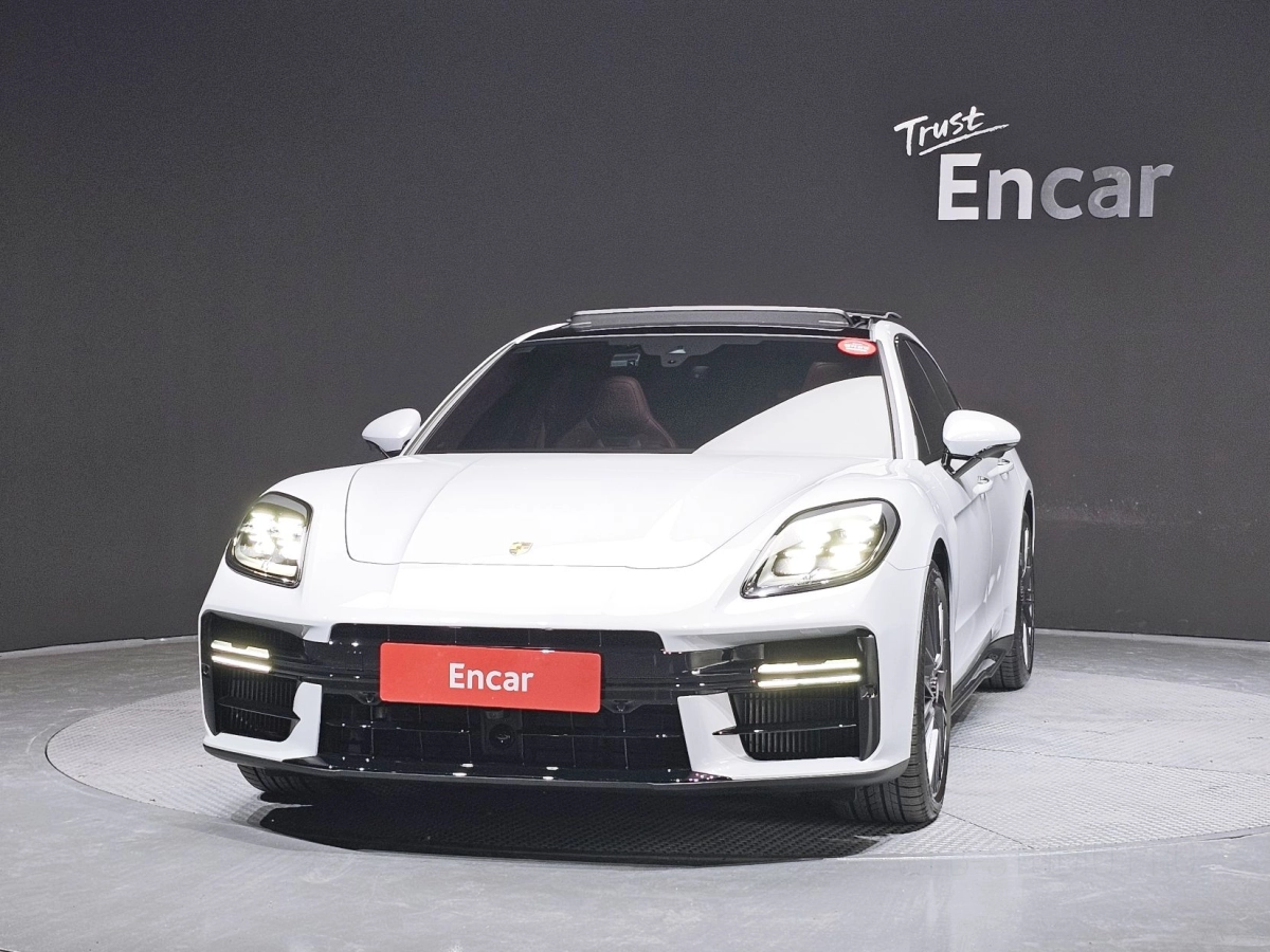 PORSCHE PANAMERA 976