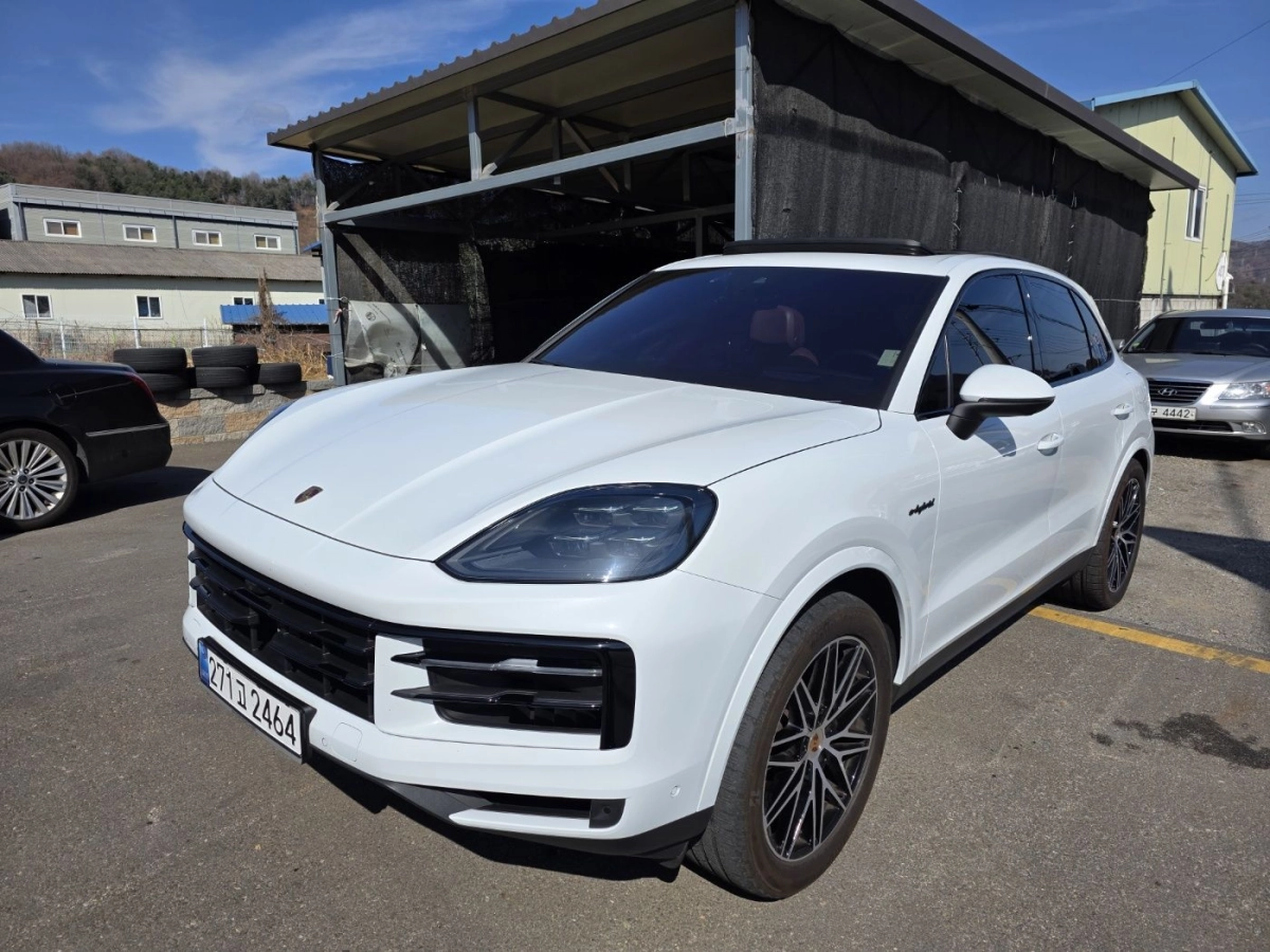PORSCHE CAYENNE PO536