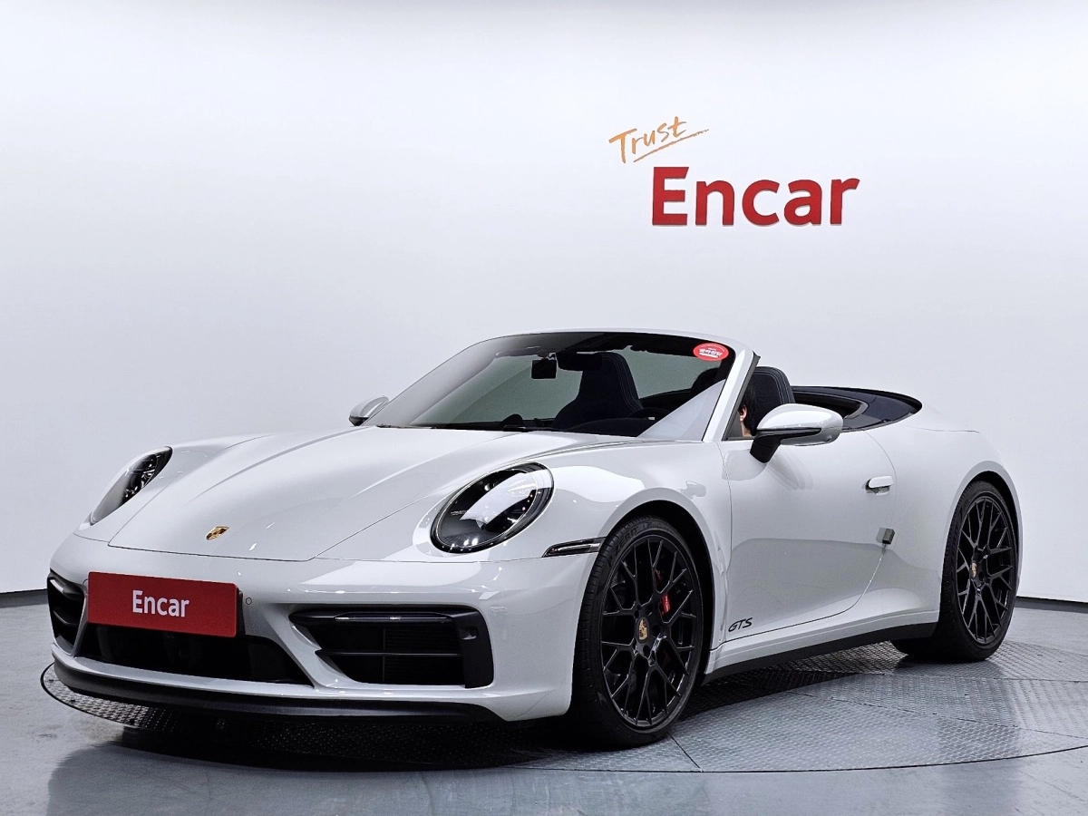 PORSCHE 911 992  2023