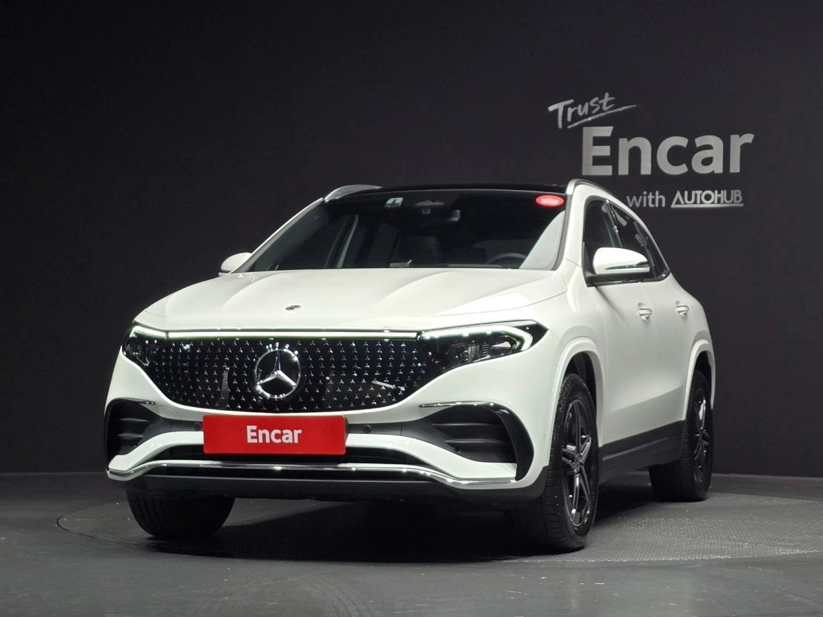 MERCEDES BENZ EQA H243